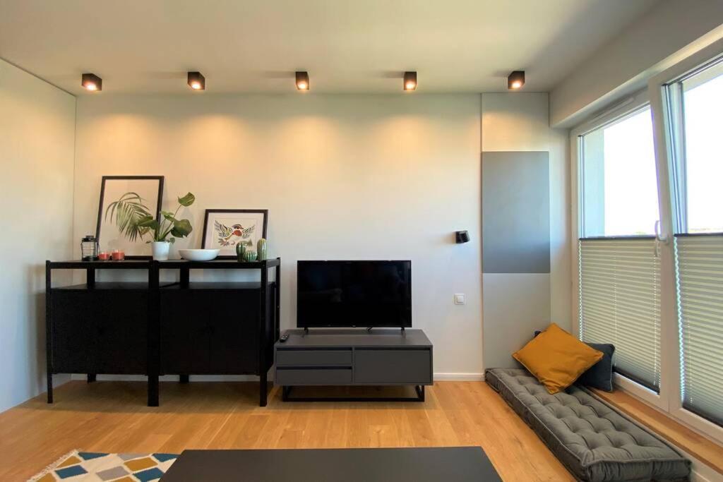 Апартаменты Apartament Na Wodnej Лодзь Экстерьер фото